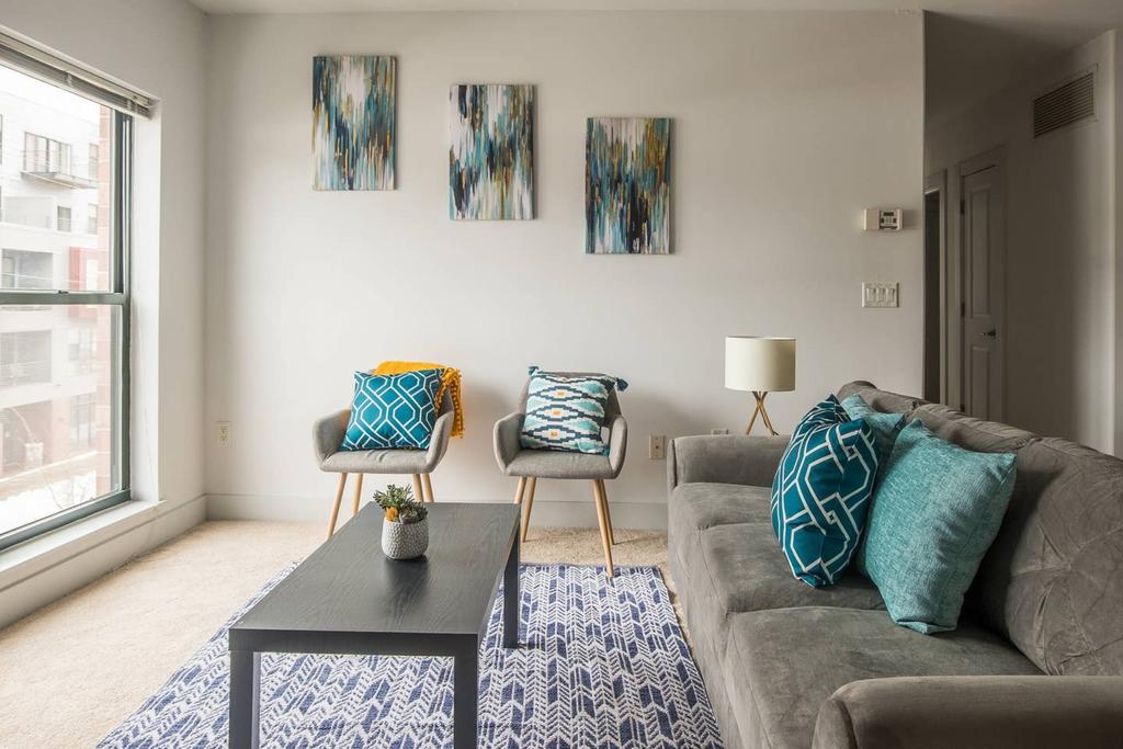 Modern And Spacious 2BR Apt - thumb 1