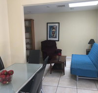 Modern Home in Burbank - Accommodation Ohio