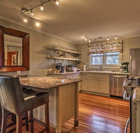 Modern Litchfield Home on -Acre near Town Center - Accommodation Ohio