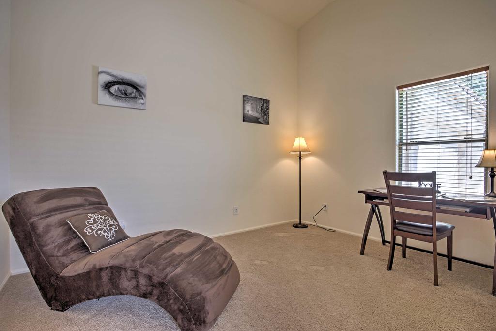 Modern Maricopa House With Hot Tub And Ideal Backyard! - thumb 0