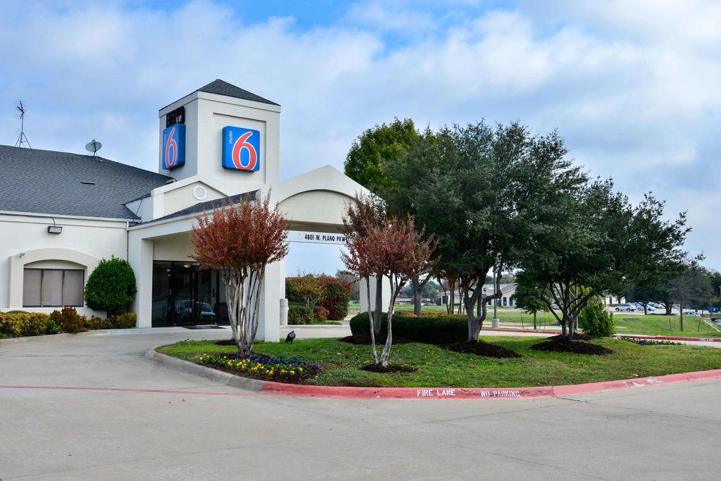 Motel 6-Plano, TX - West - Frisco - thumb 0
