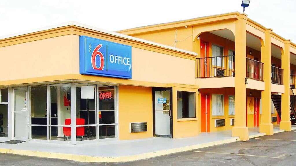 Motel 6-Tupelo, MS - Downtown - thumb 0