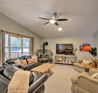 Mtn Getaway with Hot Tub 4mi to Cle Elum Lake - Accommodation Ohio