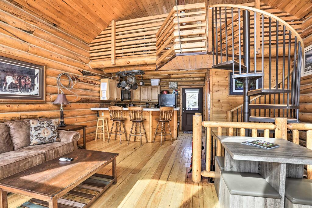 Mtn Retreat W/ Fireplace: .2 Mi To Snow King! - thumb 2