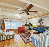 New Listing! 1-Acre Lakefront Home w/ Fishing Dock home - Accommodation Ohio