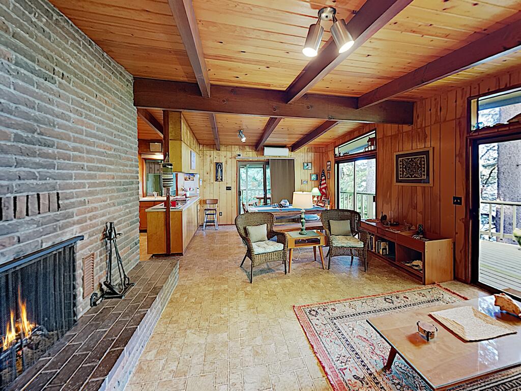 New Listing! Martys Lakehouse W/ Boat Dock Home - thumb 1