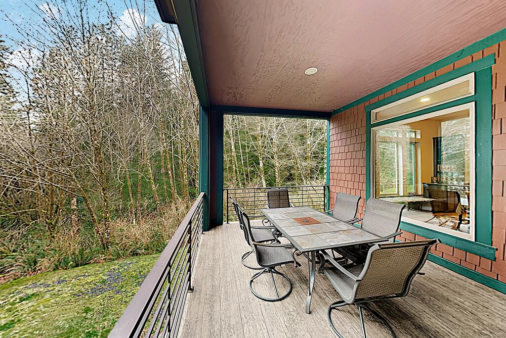 New Listing! Serenity Lake House On The Siltcoos Home - thumb 3