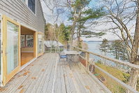 New Listing Waterfront Hideaway w/ Modern Updates cottage Accommodation Ohio