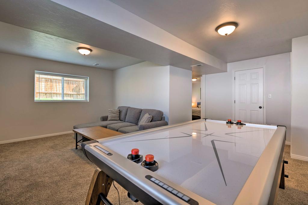 NEW-Salt Lake City Area Home Mins To Snowbird/Alta - thumb 2