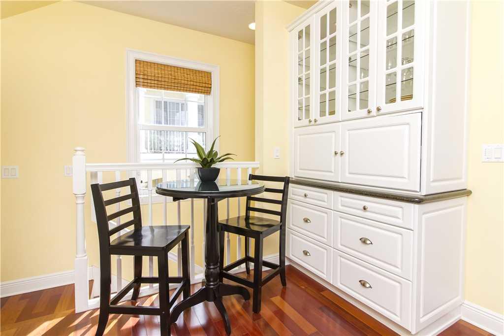 Ocean Way, 4 Bedrooms, Sleeps 8, Cinnamon Beach, WiFi - thumb 2