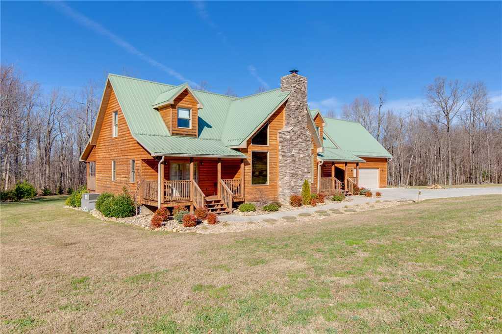 Orchard Hideaway, 3 Bedrooms, Fireplace, WiFi, Gas Grill, Sleeps 6 - thumb 1