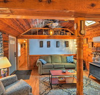 Peaceful Cabin with Fire Pit - Walk to Higgins Lake - Accommodation Ohio