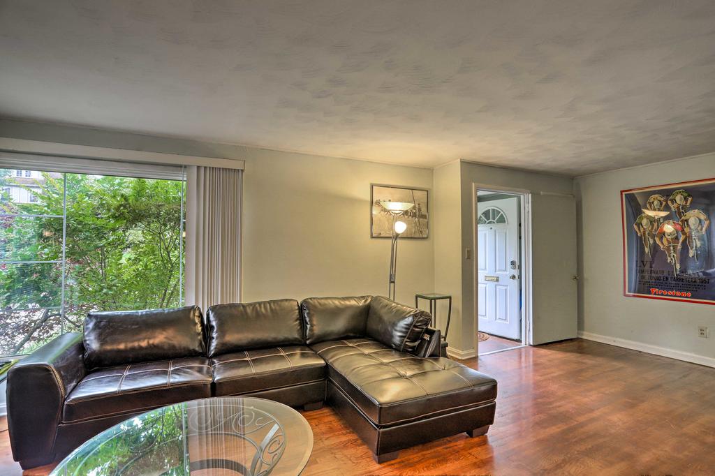 Pet-Friendly Home Less Than 8Mi To Downtown Cleveland! - thumb 3