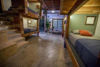 PodShare Los Feliz Accommodation Ohio