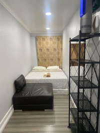 Private Los Angeles Room w/ WIFI and AC Accommodation Ohio