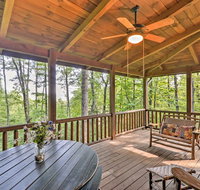 Private Sapphire Valley Resort Cabin with MTN Views - Accommodation Ohio
