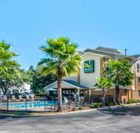 Quality Inn Leesburg Chain of Lakes - Accommodation Ohio