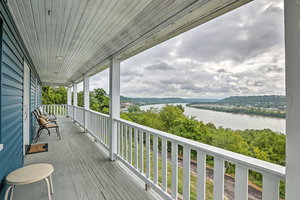 Queen City Home With River View - 3 Mi To Dtwn!