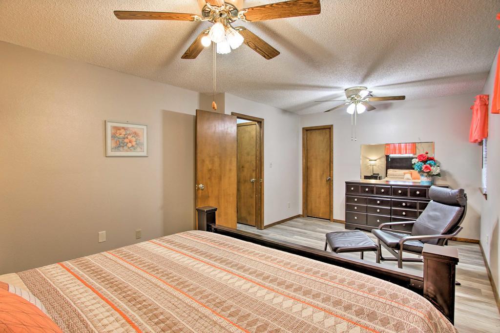 Quiet Clayton Home With Mtn Views, 3Mi To Lake Sardis - thumb 0