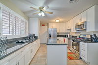 Quiet Home w/ Patio  4 Mi to UTEP  Airport Accommodation Ohio