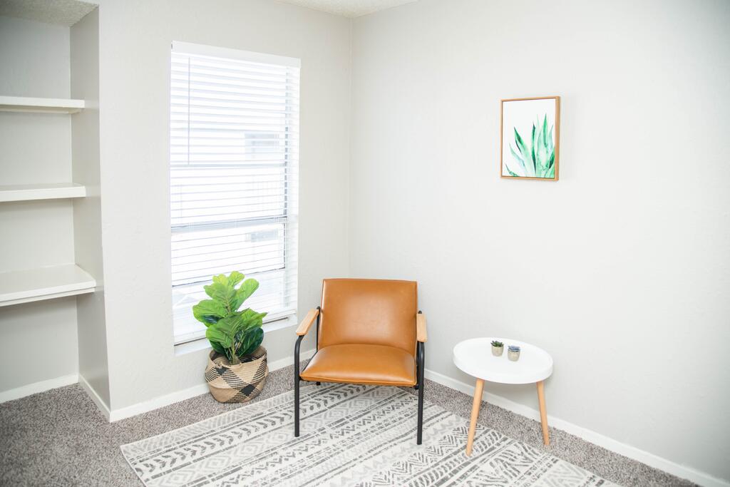 Relaxing 1BR Suite In Heart Of Midland - thumb 2