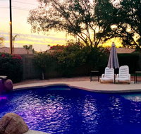 Remodeled 4 Bedroom Home/Green Backyard Giant Pool - Accommodation Ohio