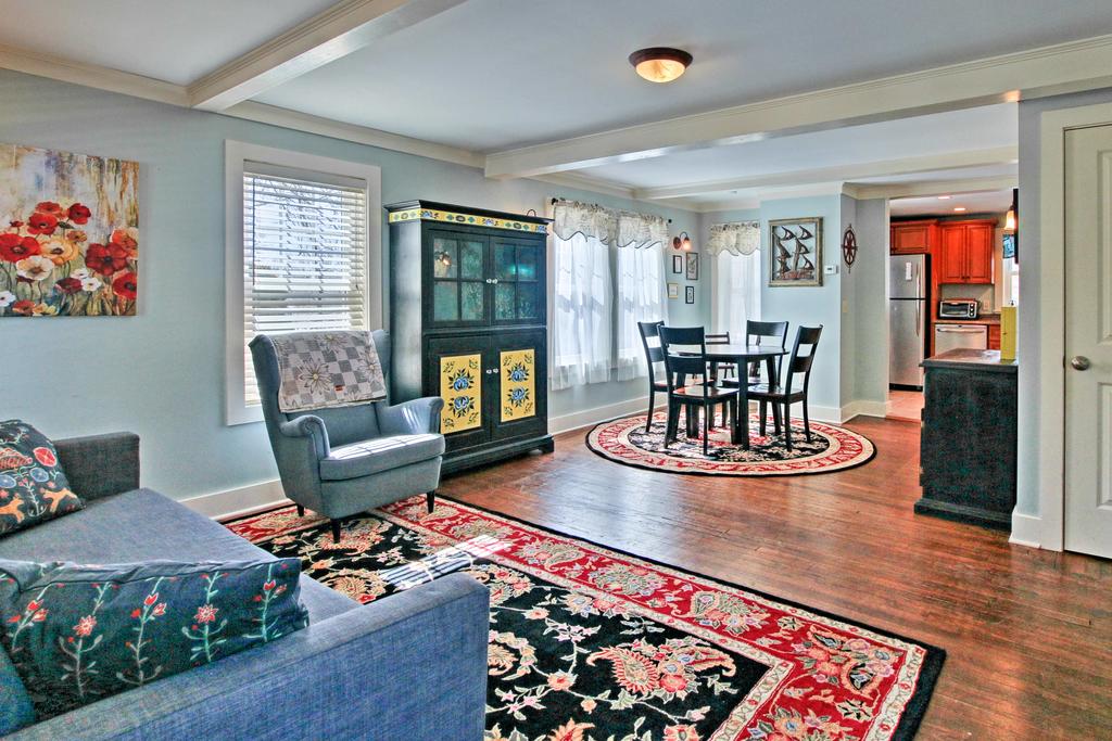 Remodeled Farmhouse In Waterford Near 2 Beaches! - thumb 3