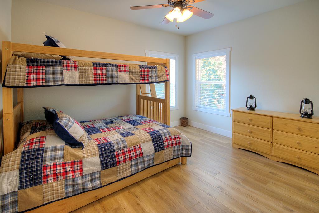 River Rock - 3BR/2BA + Loft - thumb 1