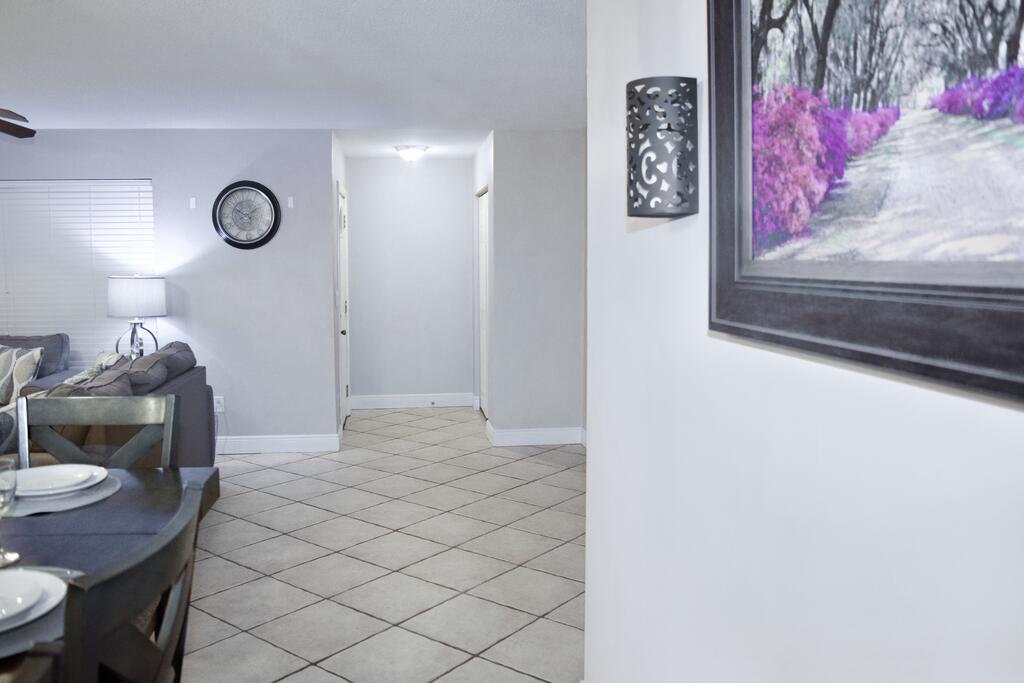 Royalty Home In Daytona Beach - thumb 3