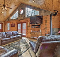 Rustic Cabin with Hot Tub - 7 Miles to Hocking Hills - Accommodation Ohio
