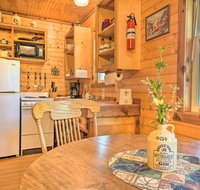 Rustic Davis Cabin Less Than 0.5 Mile to Turner Falls - Accommodation Ohio