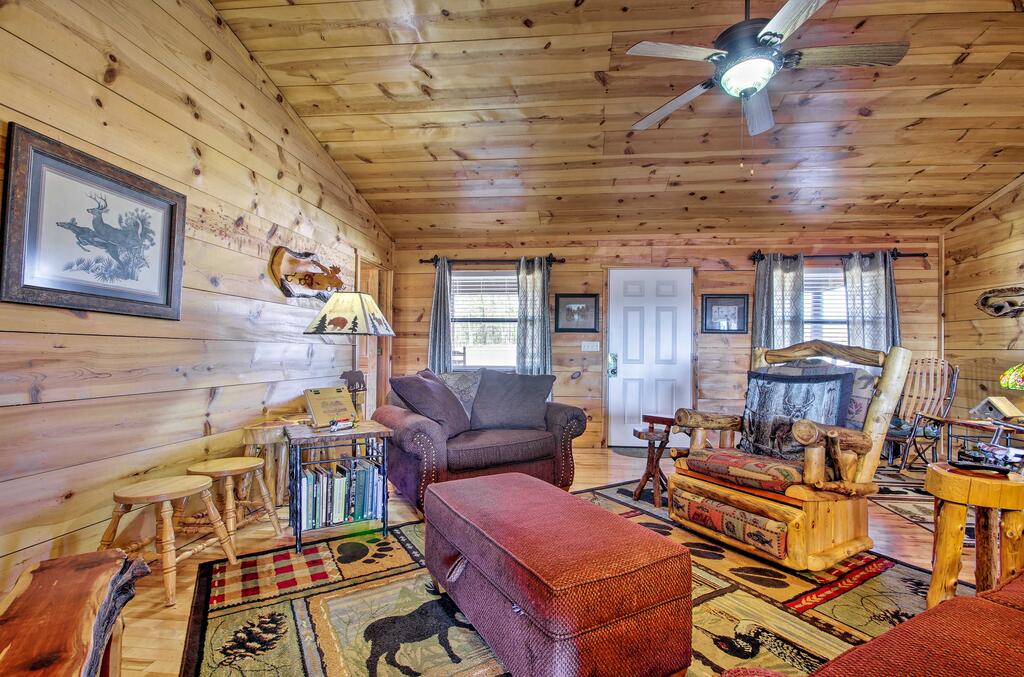 Secluded & Rustic Cabin With Decks & Mtn Views! - thumb 3