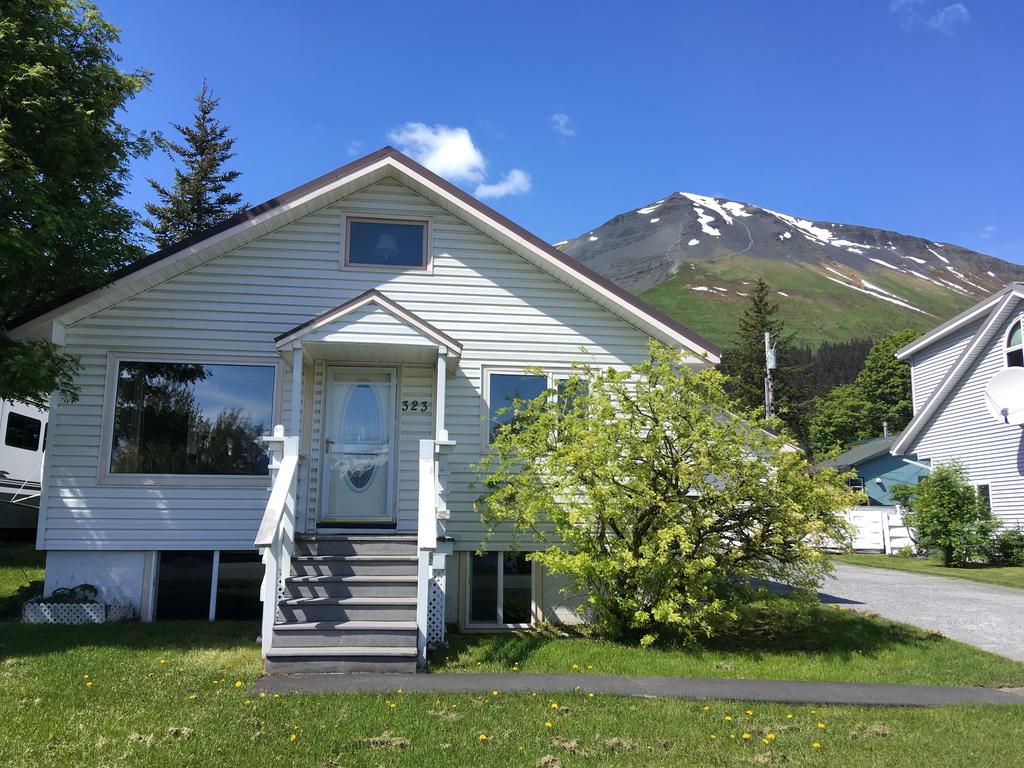 Seward Bayfront Cottage - thumb 0