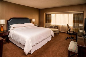 Sheraton Columbus Hotel At Capitol Square