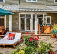 Spectacular Estate with Pool & Mountain Views Jade - Accommodation Ohio