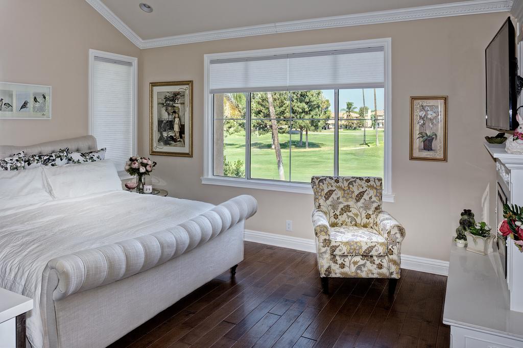 Stunning Golf Course View Vacation Home - thumb 0