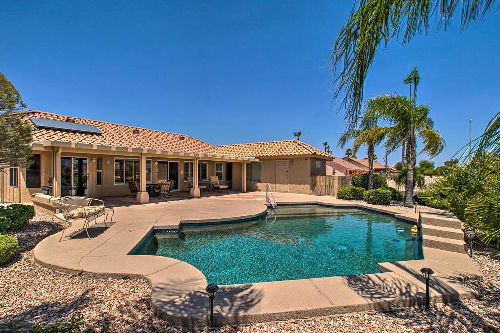 Sun City West Oasis - Golf, Hike & Dine Nearby - thumb 0