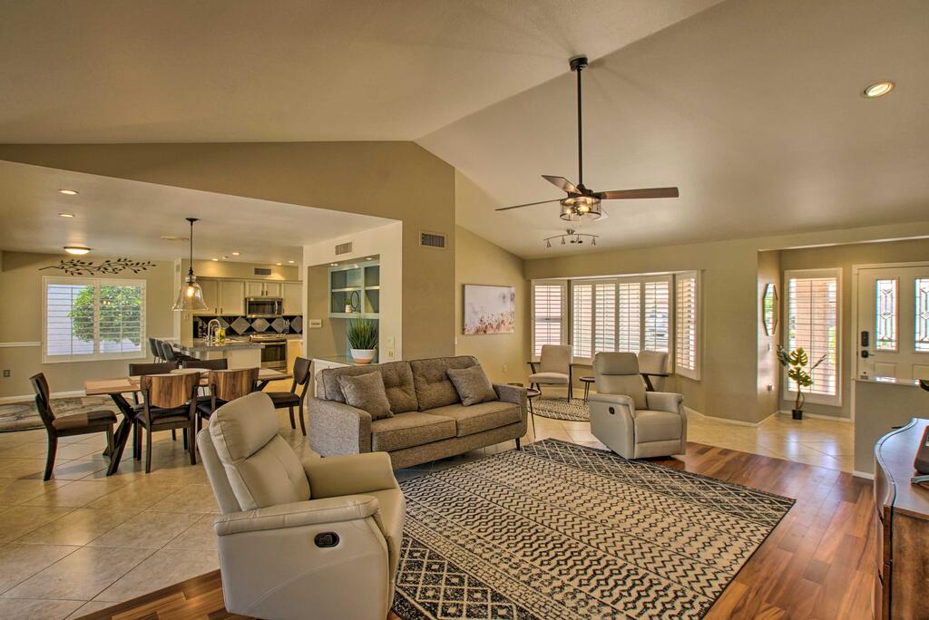 Sun City West Oasis - Golf, Hike & Dine Nearby - thumb 3