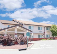 Super 8 by Wyndham Middletown - Accommodation Ohio