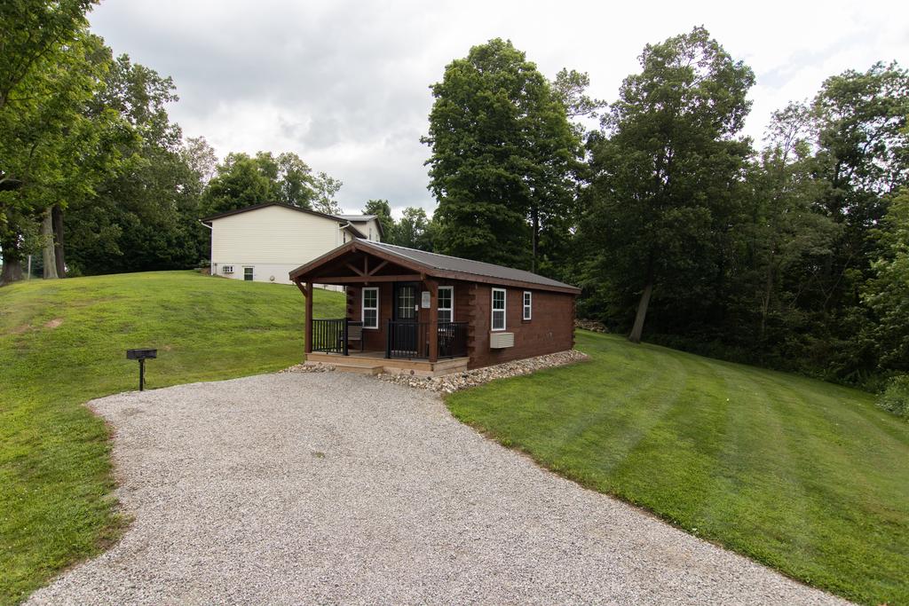 The Cayo Cabin, Millersburg Ohio - thumb 2