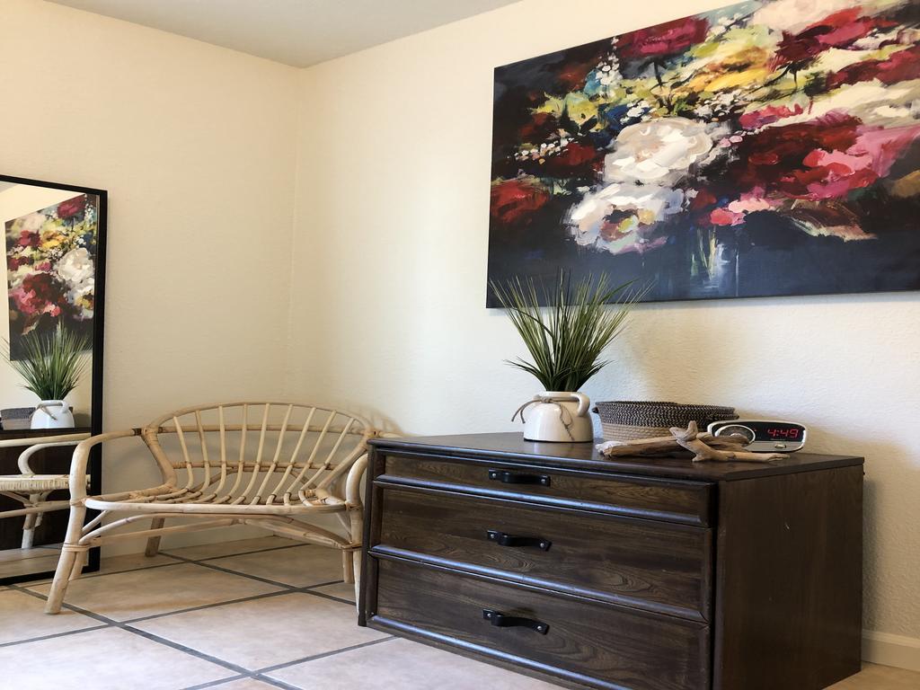 The Eastside - Healdsburg Family Farmhouse Home - thumb 2