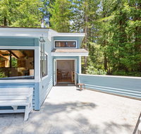 The Lighthouse - Accommodation Ohio