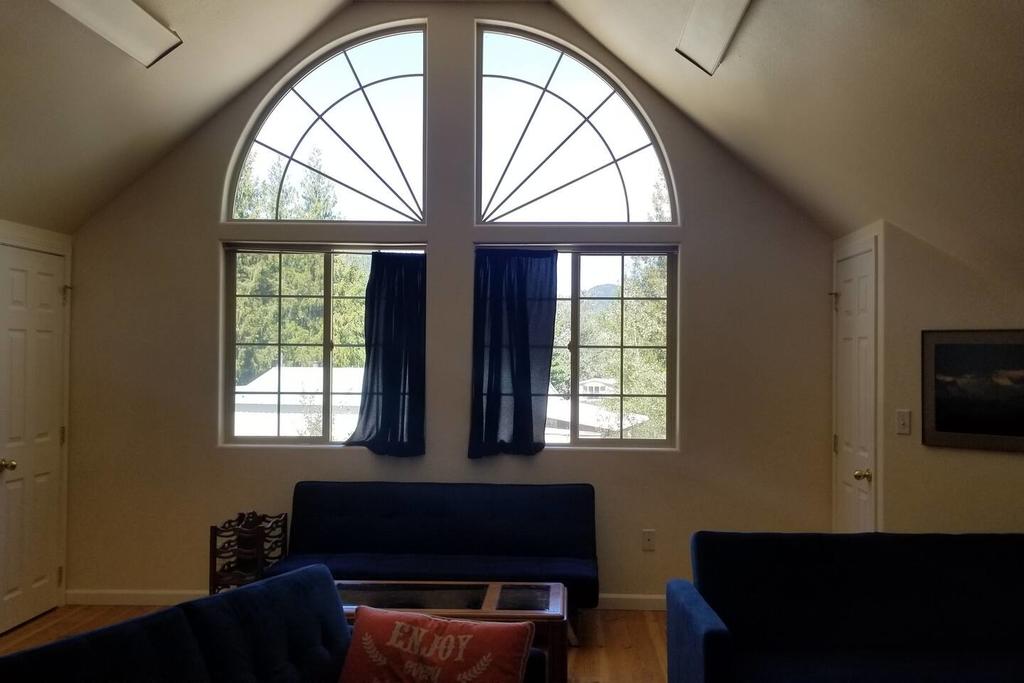 The School House - thumb 0