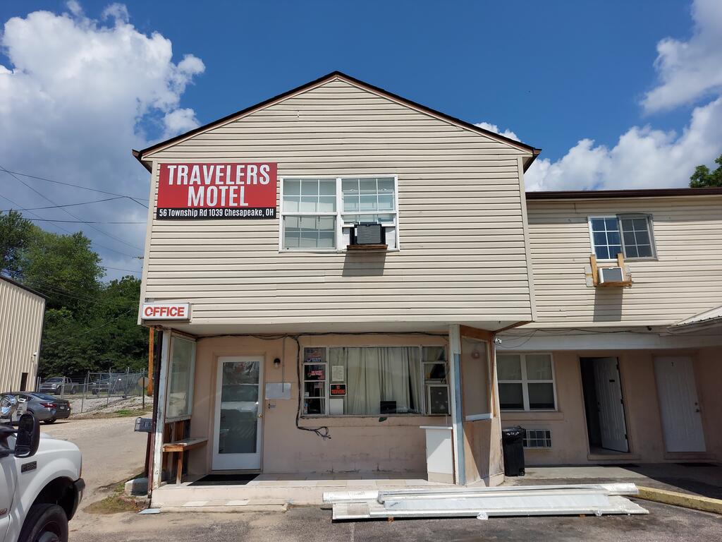 TRAVELERS MOTEL - thumb 1