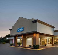 Travelodge by Wyndham Zanesville - Accommodation Ohio
