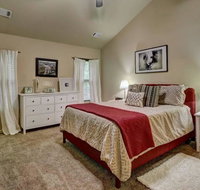 Upscale Entire Home Extra Convenient to City bh - Accommodation Ohio