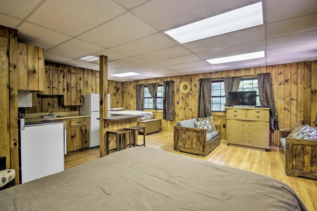 Urban Ranch Apt With 50 Acres By Raystown Lake! - thumb 3