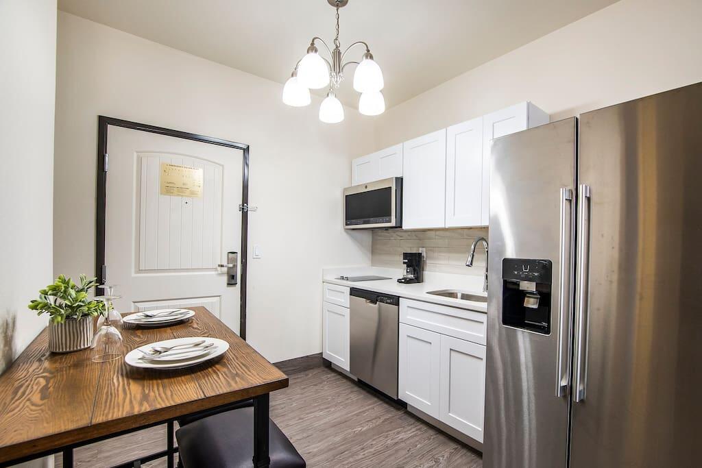 Vistas 116 - Modern Luxury Amenities Sleeps 6 - thumb 1