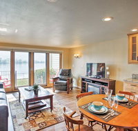 Waterfront Condo 20 Steps from Lake Pend Oreille! - Accommodation Ohio
