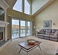 Waterfront Condo on Lake of the Ozarks with 2 Pools! - Accommodation Ohio